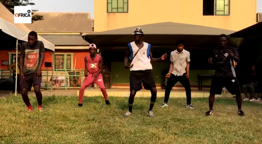 La Secta y su Holiday llegan hasta África